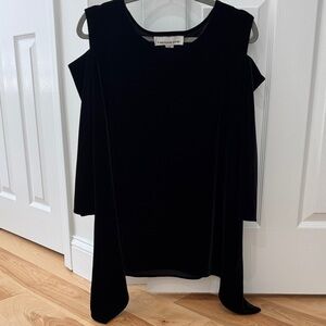 Caroline Rose Black Velour Cold Shoulder Top L